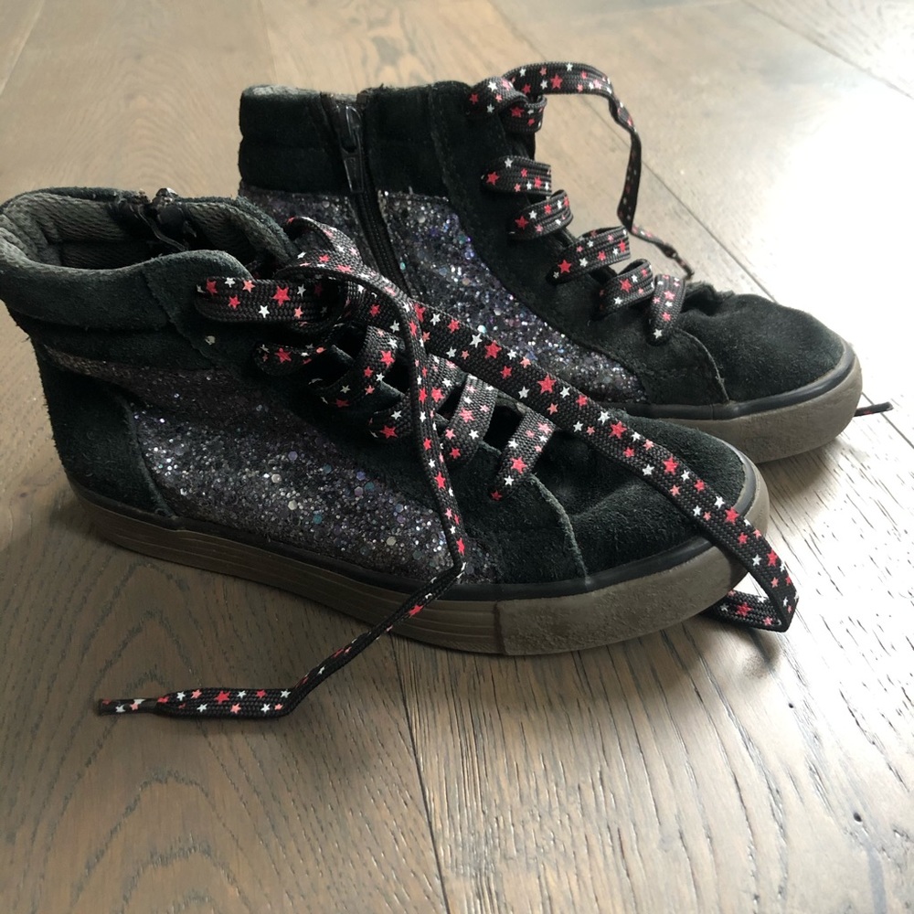 Clark’s designer black sparkly runners sz 1  EUC